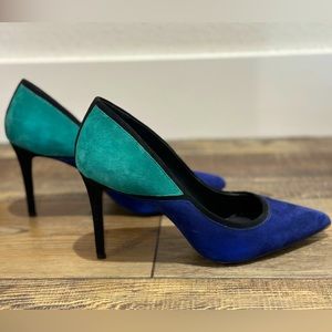 Aldo Blue/Black Pumps in size 8.5